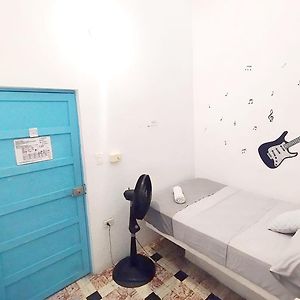 Habitación Individual Pequeña